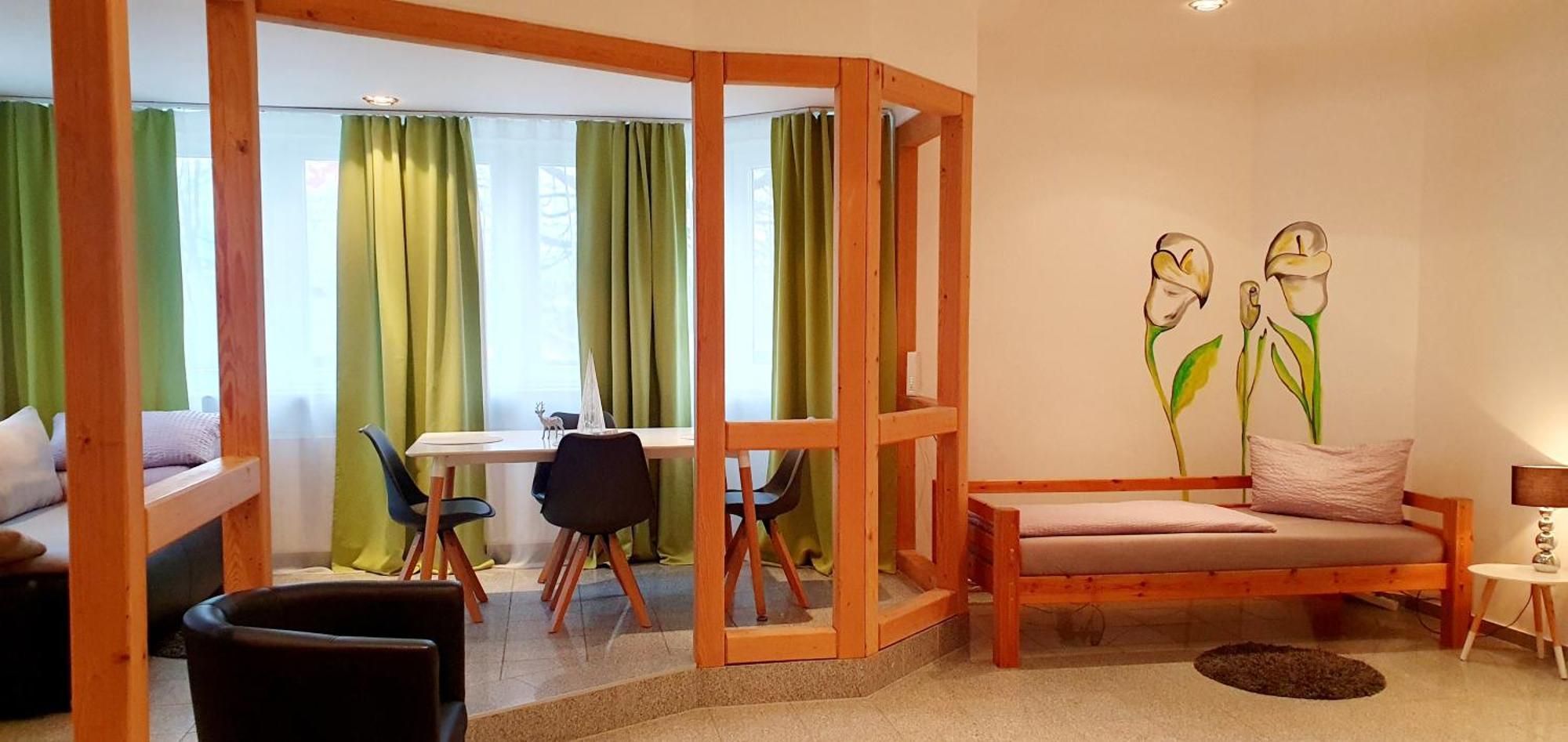 Gästeappartements Bierfässl Sinsheim Rum bild