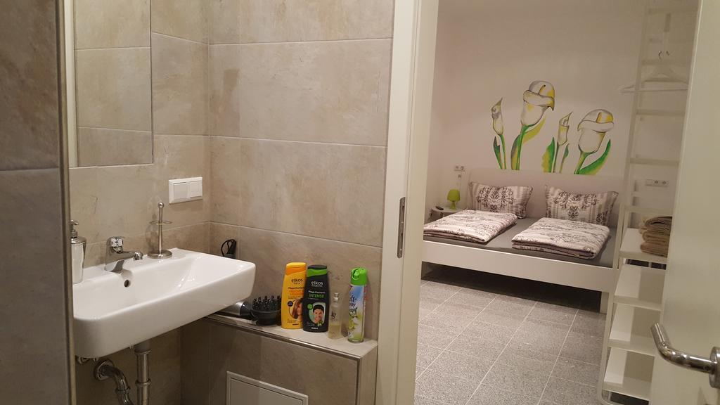 Gästeappartements Bierfässl Sinsheim Exteriör bild